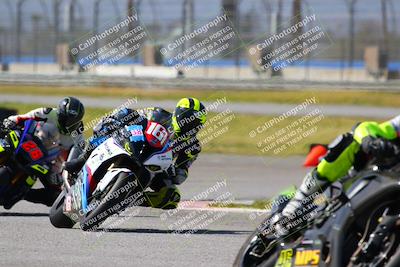 media/Mar-19-2022-Fastrack Riders (Sat) [[4e7522d738]]/Level 5 Race/Turn 6/